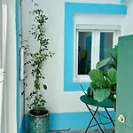 Duplex Lx Factory 2 Bedroom - Patio - Free Parking * Lissabon