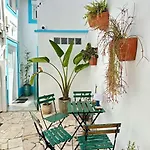 Duplex Lx Factory 2 Bedroom - Patio - Free Parking Appartement