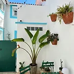 Duplex Lx Factory 2 Bedroom - Patio - Free Parking * Lissabon