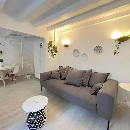 Duplex Lx Factory 2 Bedroom - Patio - Free Parking Appartement