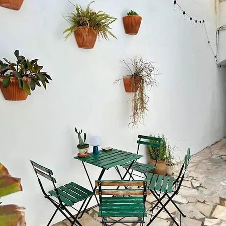 Duplex Lx Factory 2 Bedroom - Patio - Free Parking Апартаменты *