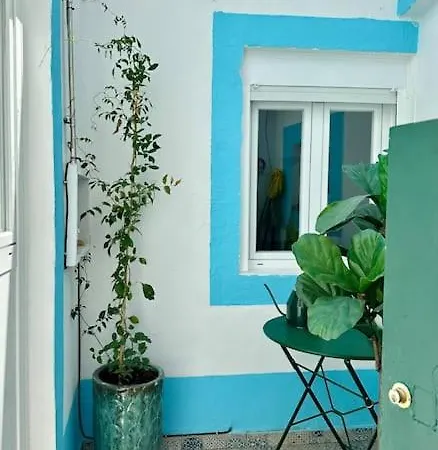 Duplex Lx Factory 2 Bedroom - Patio - Free Parking * 리스본