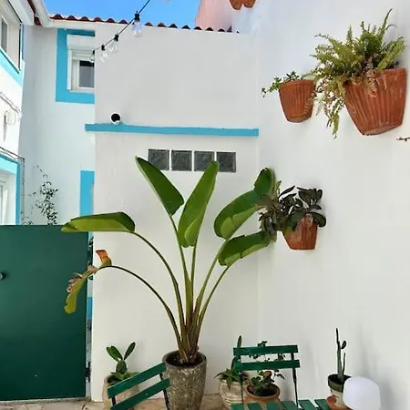Duplex Lx Factory 2 Bedroom - Patio - Free Parking * Lisboa