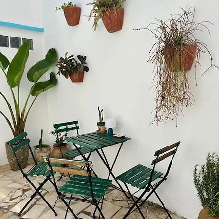 Duplex Lx Factory 2 Bedroom - Patio - Free Parking * Lisboa